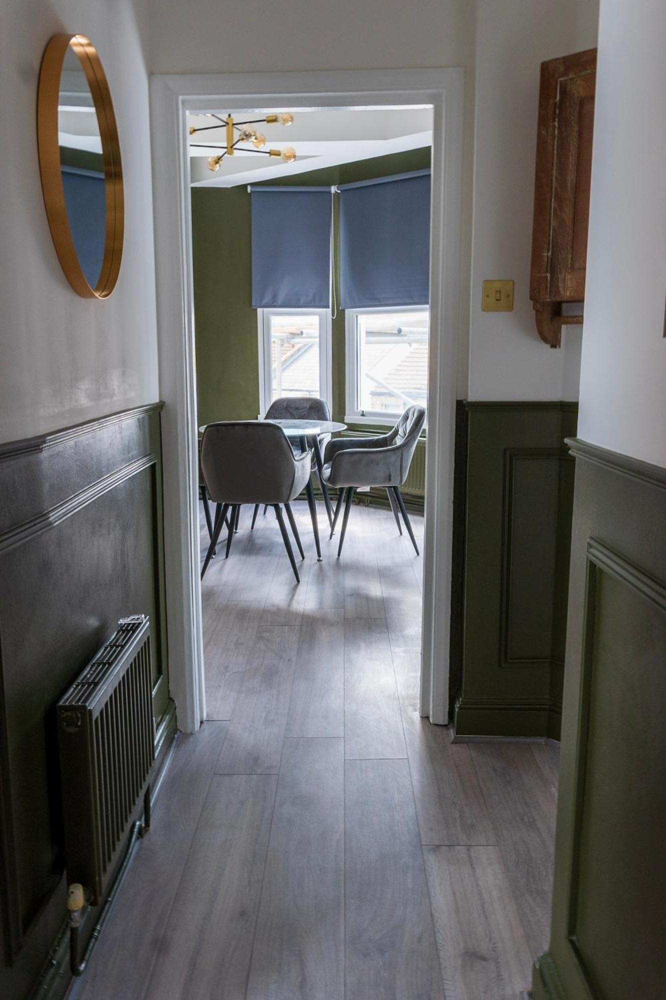 Apartamento 5c- Stylish Urban Retreat - Spacious 2 Bed Flat *
