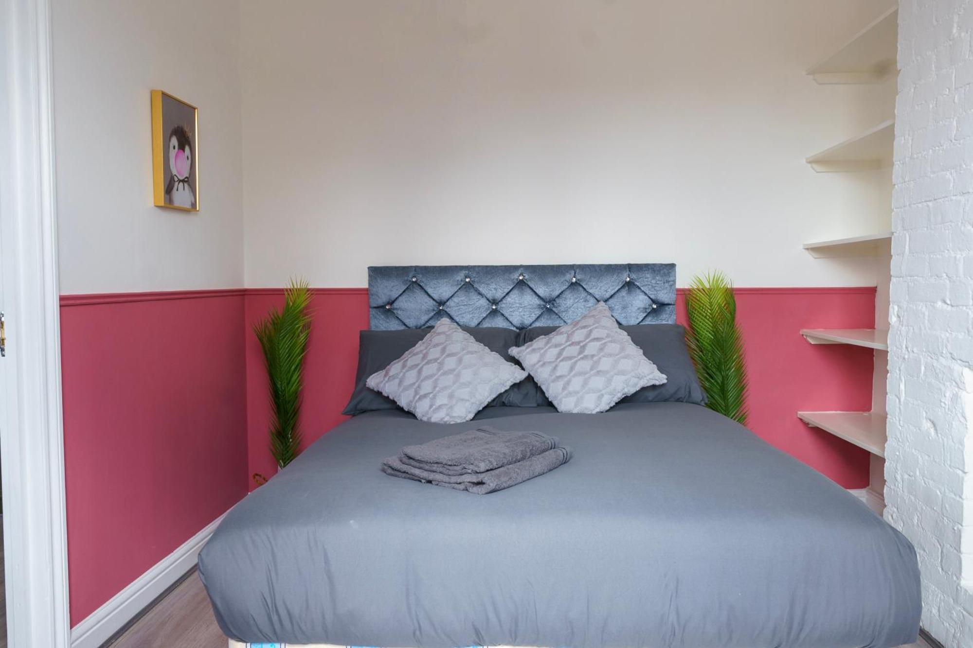 Apartamento 5c- Stylish Urban Retreat - Spacious 2 Bed Flat Londres